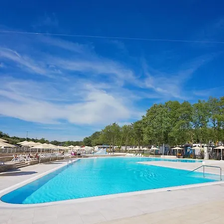 Mobile Homes Premium Magnolia Bijela Uvala Сasa de vacaciones